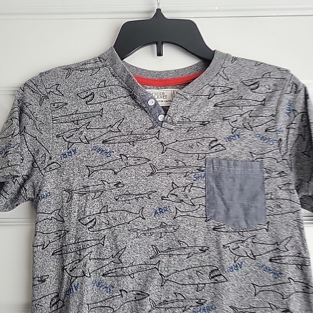 Free Planet Boy's Shirt - Picture 3 of 10